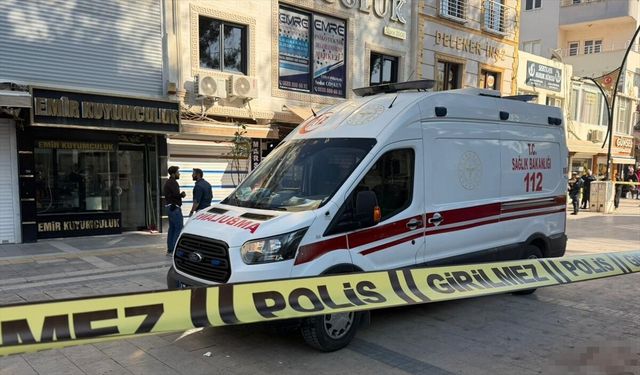 Mardin Kızıltepe'de Sopalar Konuştu: İki Kuyumcu Kavgası 1’i Ağır 3 Yaralı Bıraktı