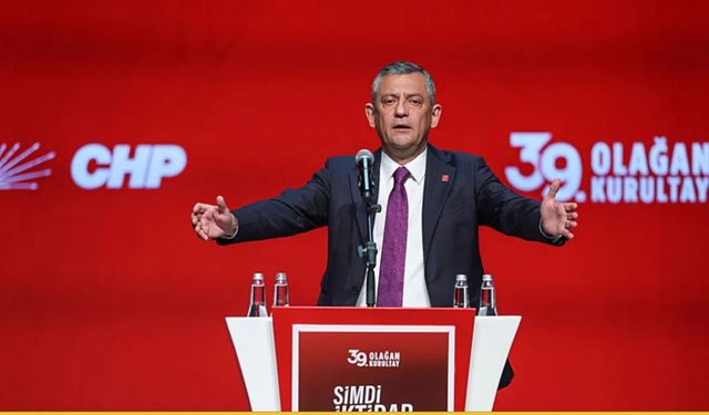 CHP’de Özgür Özel 1333 Oyla Yeniden Genel Başkan