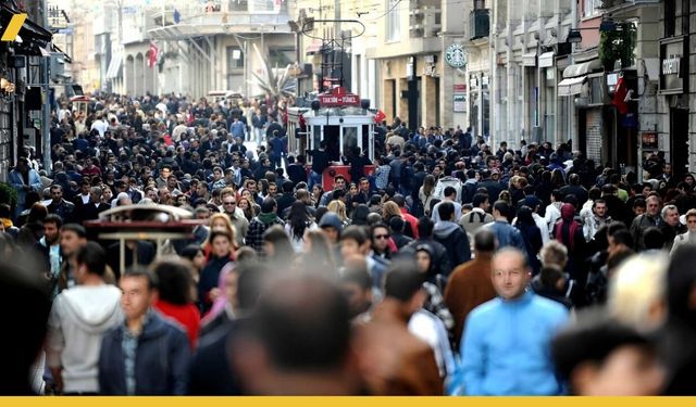 TÜİK 2025 Verileri ve Türkiye Nüfusundaki Dinamik Değişim