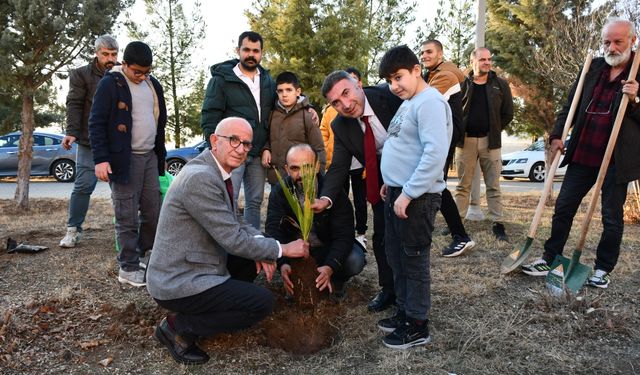 3 Aralık Dünya Engelliler Günü: Batman Üniversitesi Özel Bireylerle Farkındalık Yaratıldı