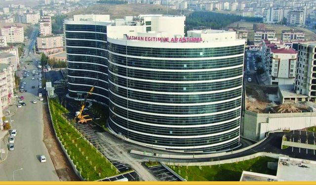 Batman'da Gençlerin Tartışması Kanlı Bitti: 18 Yaşındaki Genç Bıçaklandı