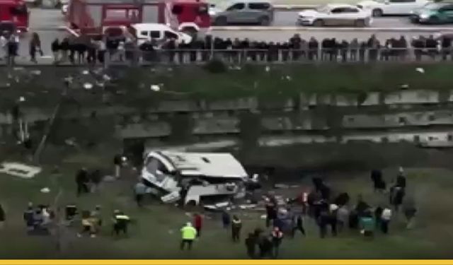 SON DAKİKA… Esenyurt’ta Servis Faciası: Kontrolden Çıkan Midibüs Şarampole Devrildi! 3 Ölü