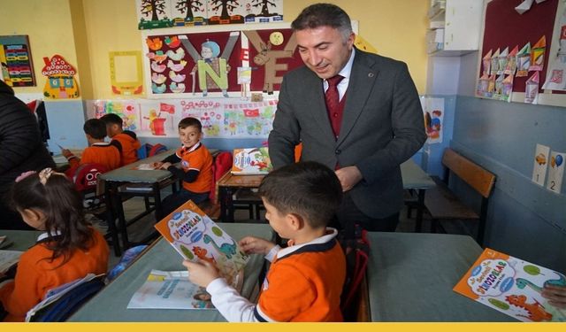 Rektör Demir Minik Öğrencilerle Buluştu: Akademisyen-Öğrenci Buluşmaları Devam Ediyor