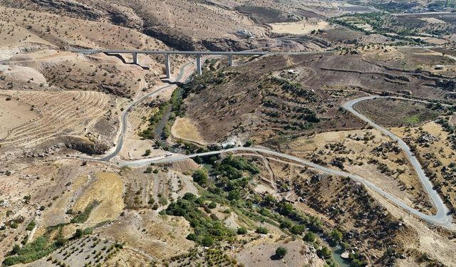 Depreme Dayanıklı Dev Eser: Zarova Köprüsü Siirt-Şırnak Hattını Birleştirdi
