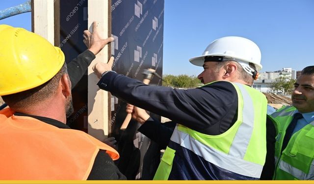 Batman'da Eğitime Yatırım Hız Kesmiyor: Vali Canalp, Yeni Okulun İlk Çivisini Çaktı