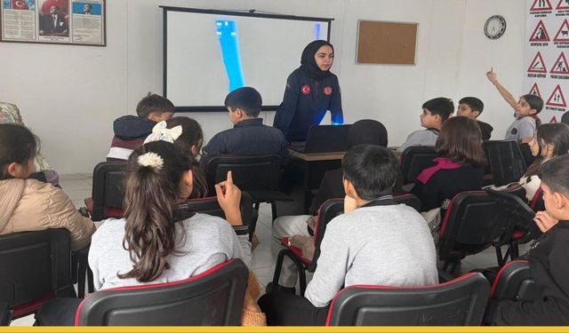 Minik Kahramanlar Yetişiyor: Prof. Dr. Aziz Sancar Ortaokulu Öğrencilerine Yangın ve 112 Eğitimi