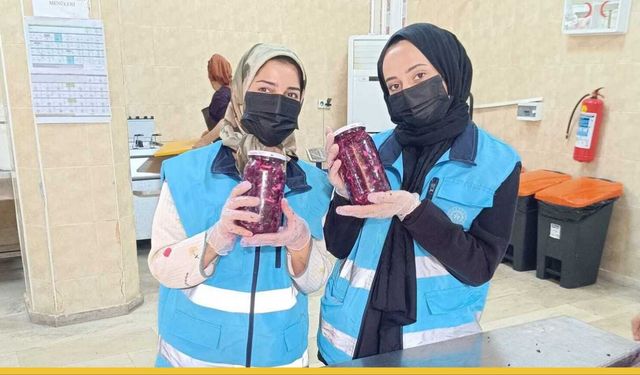 Yurt Sofralarının Tadı "Nine Tarifleri": Geleneksel Turşu Kız Öğrencilerle Kuruldu