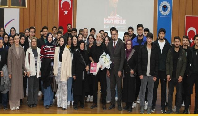 Batman Üniversitesi'nde "İnsan'a Yolculuk" Söyleşisi Yoğun İlgi Gördü