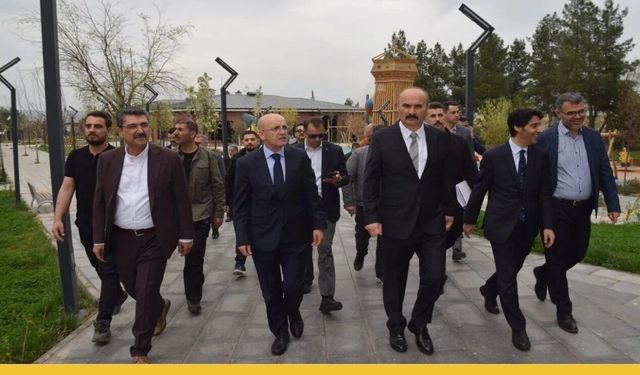 Bakan Mehmet Şimşek Memleketi Batman’da: Ekonomi ve Küresel Vizyon Konuşulacak