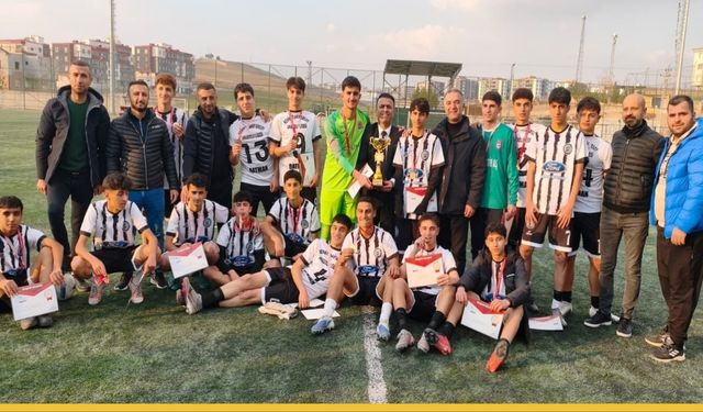 Batman’da Şampiyonlar Ligi Esintisi: Genç Kramponlar Finalde Devleşti