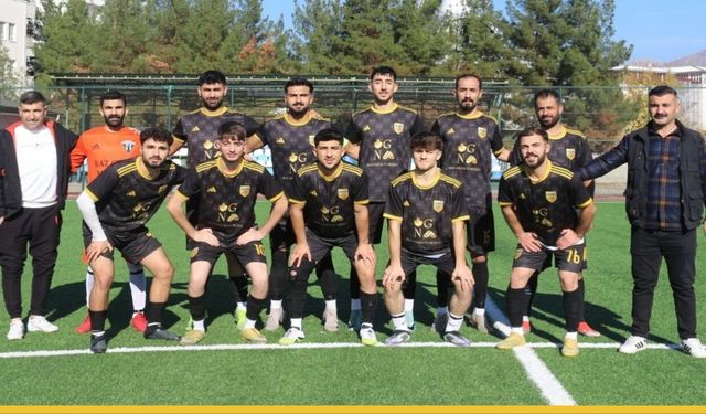 Kozluk'ta Nefes Kesen Gol Düellosu: Kozluk Garzan Spor ile 72 Genç Bahçelievlerspor Berabere (4-4)