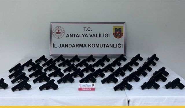 Antalya Serik'te Silah Sevkiyatına Jandarma Darbesi