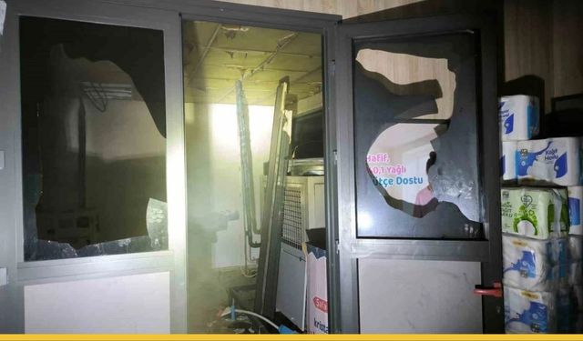 Batman Cudi Mahallesi’nde Korkutan Alevler: Market Deposu Kül Oldu!