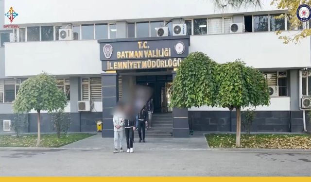 Midesinden 64 Parça Yasaklı Madde Çıktı