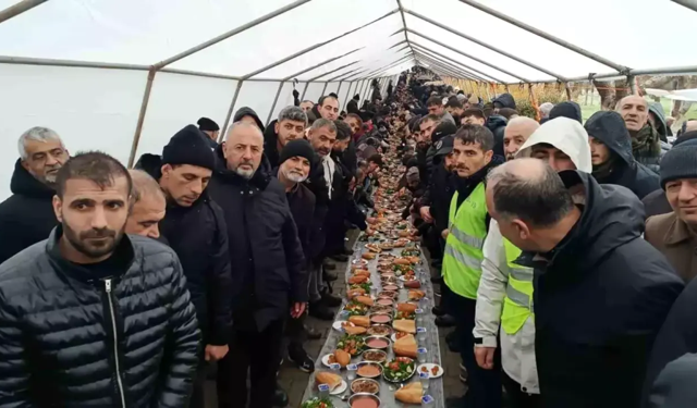 Vefatının 20. Yılında Büyük Buluşma: Binlerce Seveni Şeyh Süleyman Bağdu İçin Batman’da Toplandı