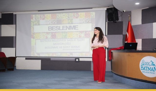 Batman Belediyesi Personeline "Sağlıklı Yaşam" Mesaisi: Masabaşında Dengeli Beslenme Formülleri!