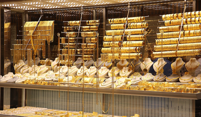 Altında Tarihi Gün! Gram Altın 7370 TL'yi Aşarak Rekor Kırdı.