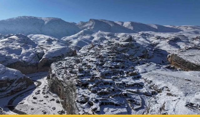 Gercüş’te 92 Yaşındaki Mehmet Selim İçin Zaman Durdu: Jandarmadan Kar Altında Hava Köprüsü