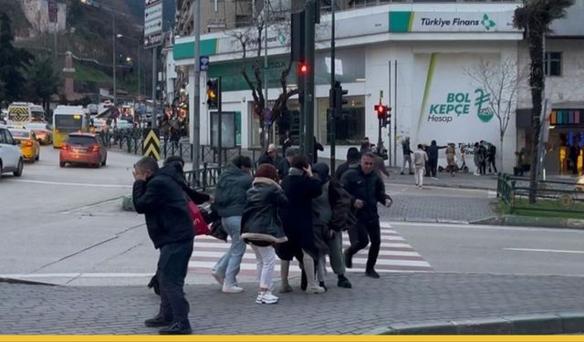 Bursa'da Lodosun Öfkesi Dinmiyor: "Buzdan Mızrak" Sertliğinde Rüzgar Kahvehaneleri Bile Parçaladı