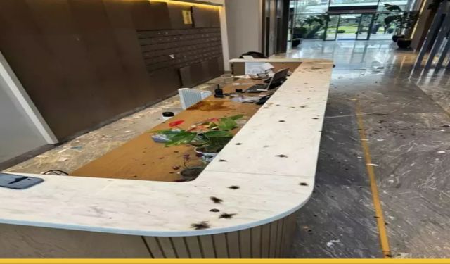 Zeytinburnu’nda Kargo Paniği: Şüpheli Paket Lobiye İndiği Anda Alev Topuna Döndü