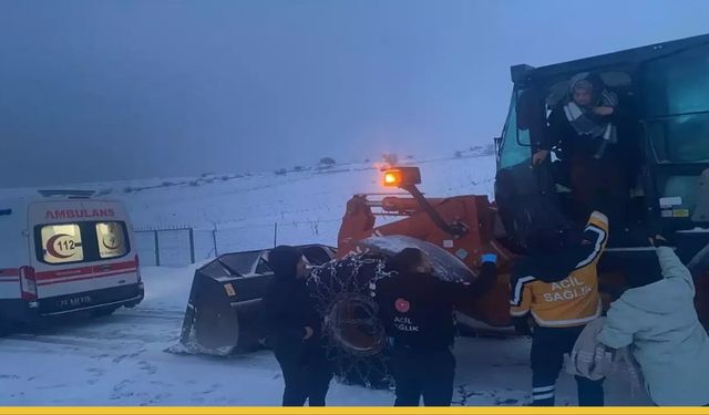Metrelerce Karı Kepçeyle Deldiler: Hasankeyf’te Hamile Kadın İçin Zamana Karşı Yarış!