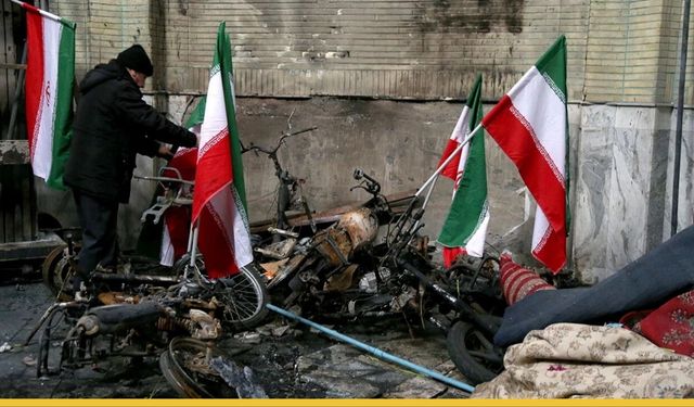 İran’da Riyal Krizi Ve Sokaktaki Öfke: Bilanço Her Geçen Gün Ağırlaşıyor