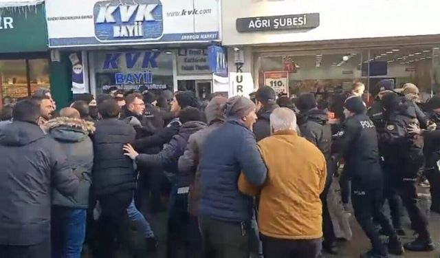 Van Ve Ağrı’da İzinsiz Yürüyüş Gerginliği: Emniyet Güçleri Geçit Vermedi