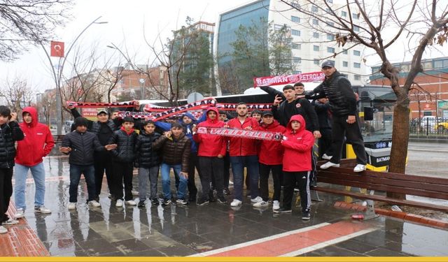 Batman’da Şampiyonluk Yolunda Belediye Desteği: Kırmızı-Beyazlı Taraftara Ücretsiz Sefer