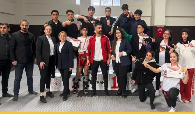 Batmanlı Kick Boksçuların Rotası Belli Oldu: Hedef Osmaniye Ve Sivas