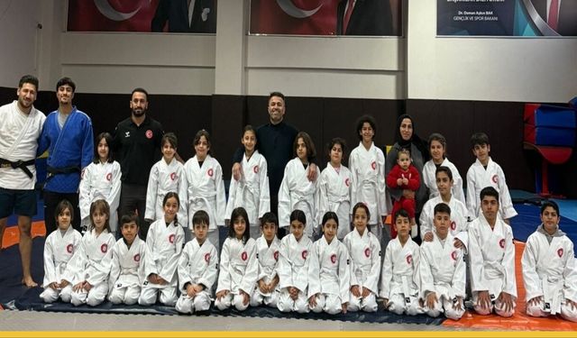 Minderin Genç Yıldızlarına Federasyon Morali: Batmanlı Judocular Yeni Elbiselerine Kavuştu
