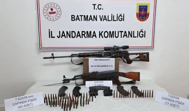 Batman Jandarması Keskin Nişancı Tüfeği ve Binlerce Kaçak Ürünü Yakaladı