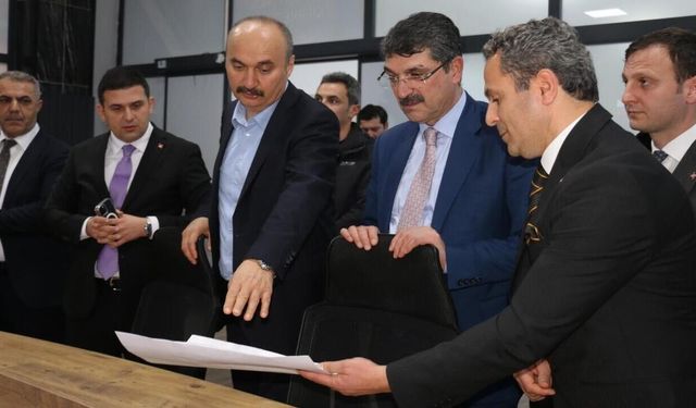 Batman Trafiği Yapay Zekaya Emanet: Vali Canalp Kontrol Merkezini İnceledi!