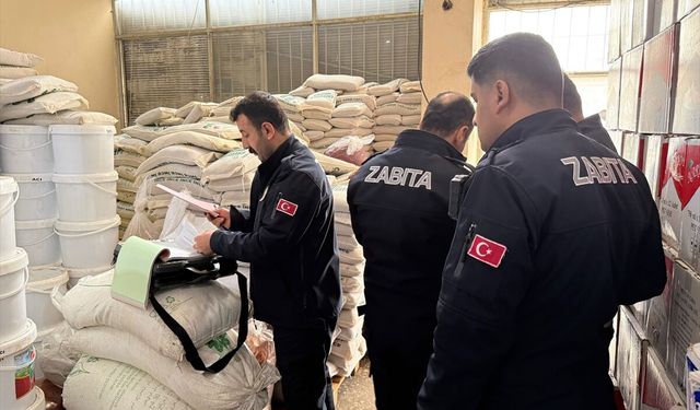 BATMAN'DA GIDA OPERASYONU: Bozuk Etler ve Tarihi Geçmiş Ürünler İmha Edildi