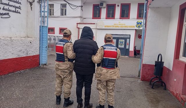 Batman'da Jandarmadan Kaçamadı! 13 Yıl Hapis Cezası Olan Firari Yakalandı