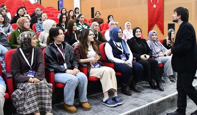 Süveybe Ana Kız Yurdu Öğrencileri Balıkesir’de Gönüllülük Ateşini Yaktı