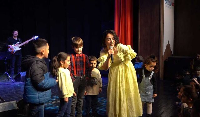 Batman’da Ezgiler Çok Dilli Yükseldi: Miniklerden Konsere Yoğun İlgi