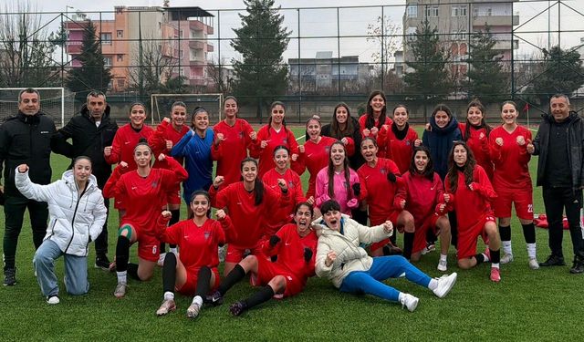 1955 Batman Belediyespor Kadın Futbolunda Engel Tanımıyor: Cizre’de Sessiz ve Derin Zafer