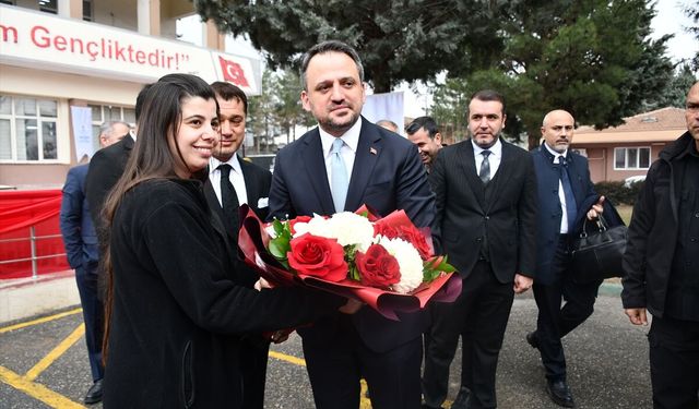 Bakan Yardımcısı Eminoğlu Batman’da Gençlerle Buluştu