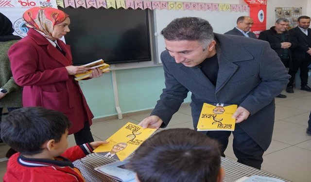 Rektör Demir: "Bilim Sevgisi İlkokulda Başlar"