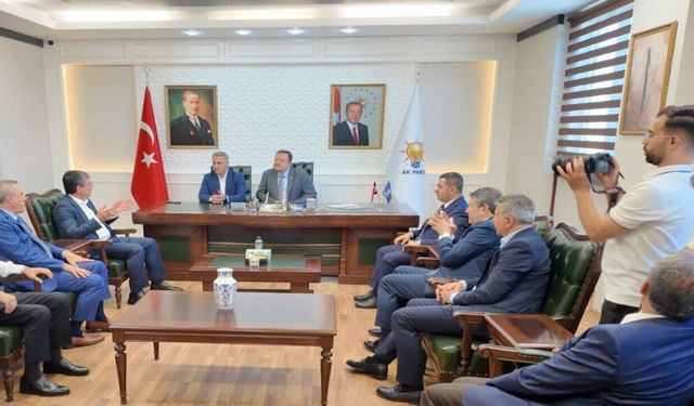 Nasıroğlu ve Şansi, AK Parti Gaziantep İl Başkanlığı'nda