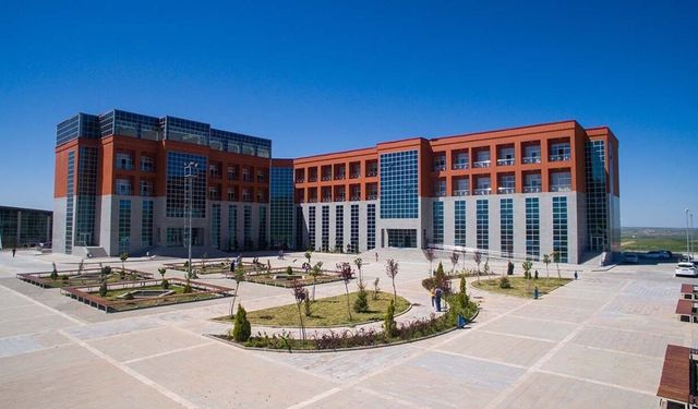 Batman Üniversitesi İslami İlimler Fakültesi’nin Adı Değiştirildi