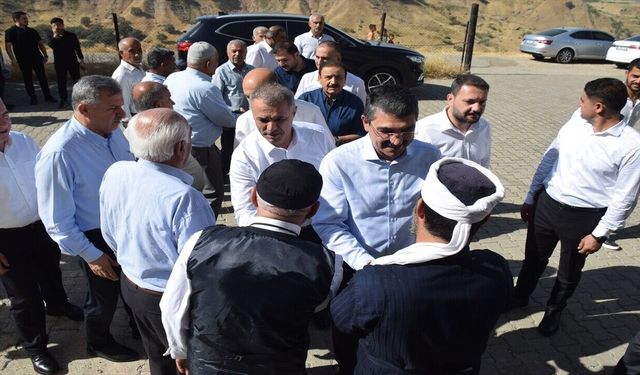 AK Parti Batman Milletvekili Nasıroğlu Muhtarlarla Buluştu