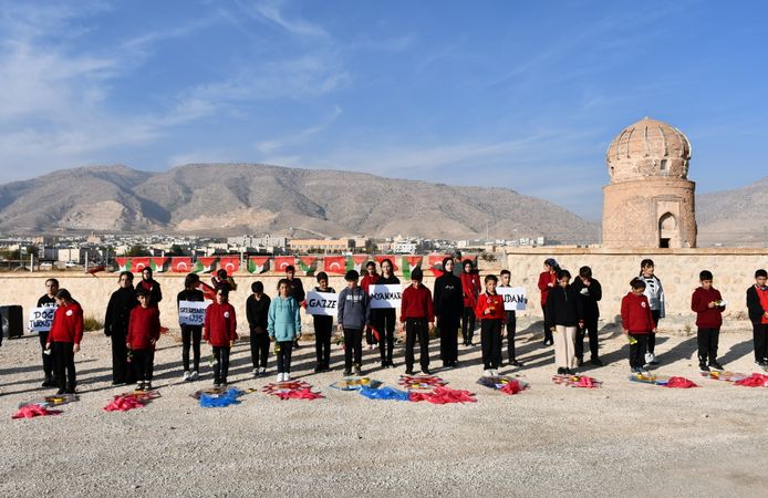 Hasankeyf Semalarında Çocuk Hakları İçin Uçurtmalar Özgürlüğe Kanat Açtı