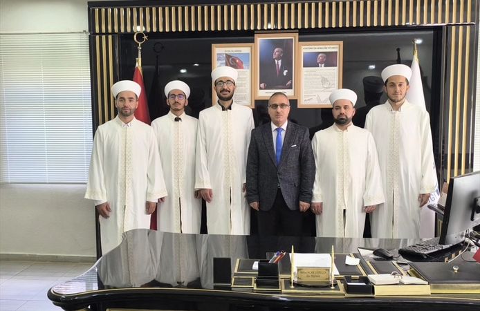 Sason'da Genç İmamlar Cübbelerini Giydi