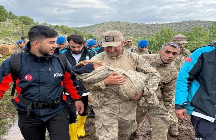 Gercüş’te 3 Yaşındaki Melike’ye 11 Saat Sonra Ulaşıldı