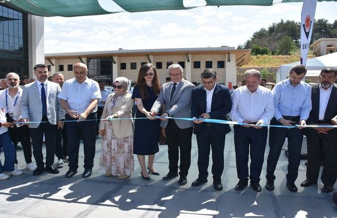 Batmanlı Öğrencilerin Hayalleri ‘TÜBİTAK 4006-C’ Festivalinde Sergileniyor
