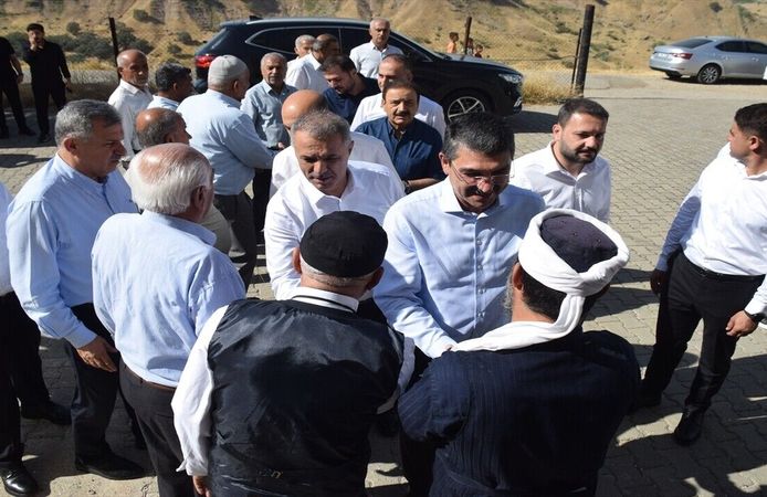 AK Parti Batman Milletvekili Nasıroğlu Muhtarlarla Buluştu