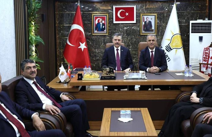 Bakan Çiftçi AK Parti Batman İl Başkanlığını Ziyaret Etti