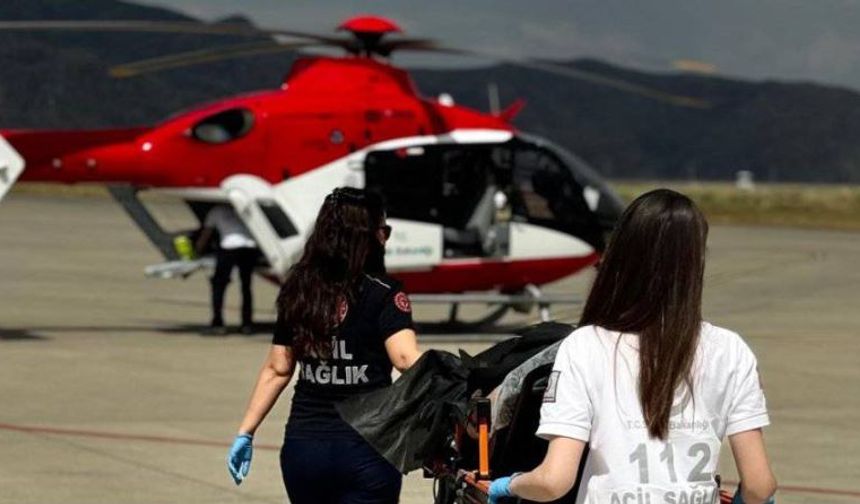 Şırnak'ta ambulans helikopter yüksek tansiyon rahatsızlığı yaşayan hasta için havalandı