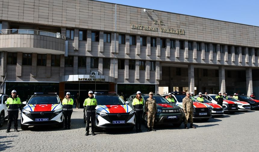 Batman'da Emniyet ve Jandarma Teşkilatına 19 Araç Tahsis Edildi